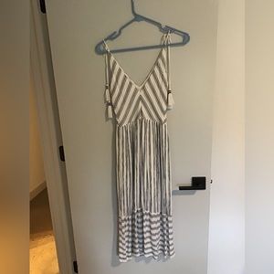 GB dress, size small